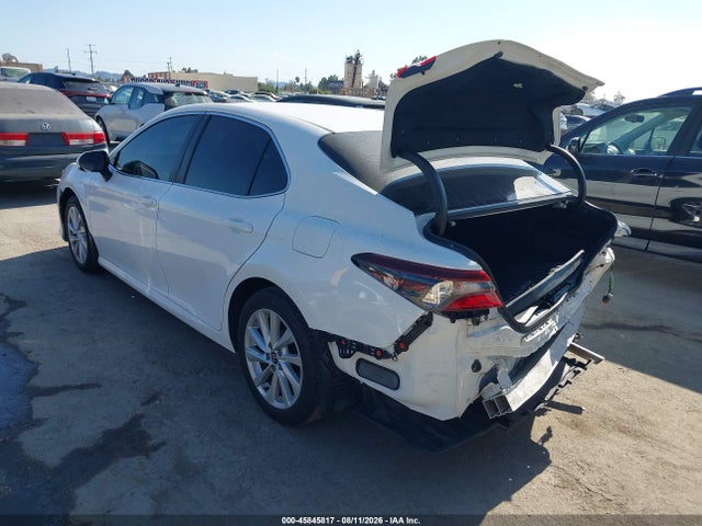 4T1C11AK9NU006939 Toyota CAMRY LE
