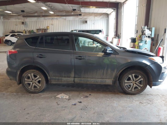45845860 :رقم المزاد ، JTMBFREV3HJ160881 vin ، 2017 Toyota Rav4 Le مزاد بيع