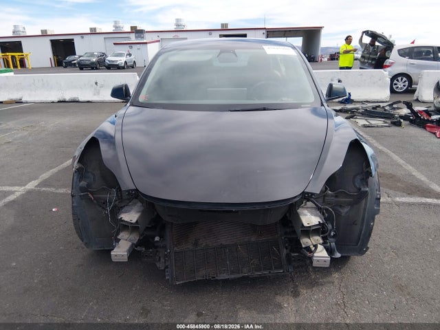 45845900 :رقم المزاد ، 5YJ3E1EB2NF186924 vin ، 2022 Tesla Model 3 Long Range Dual Motor All-wheel Drive مزاد بيع