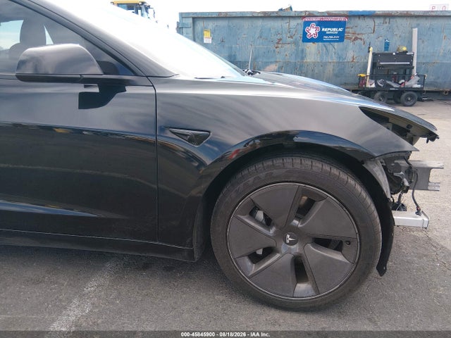 45845900 :رقم المزاد ، 5YJ3E1EB2NF186924 vin ، 2022 Tesla Model 3 Long Range Dual Motor All-wheel Drive مزاد بيع