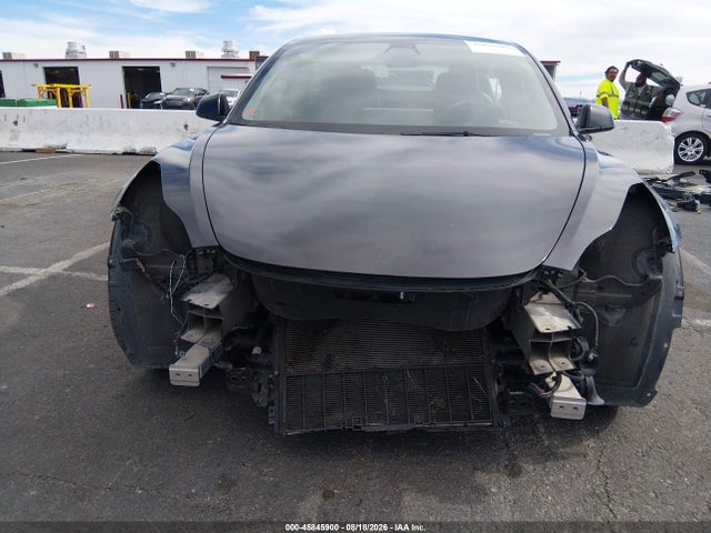45845900 :رقم المزاد ، 5YJ3E1EB2NF186924 vin ، 2022 Tesla Model 3 Long Range Dual Motor All-wheel Drive مزاد بيع