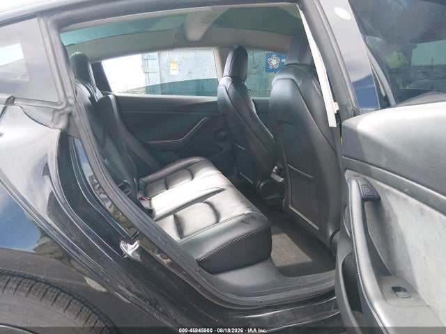 45845900 :رقم المزاد ، 5YJ3E1EB2NF186924 vin ، 2022 Tesla Model 3 Long Range Dual Motor All-wheel Drive مزاد بيع