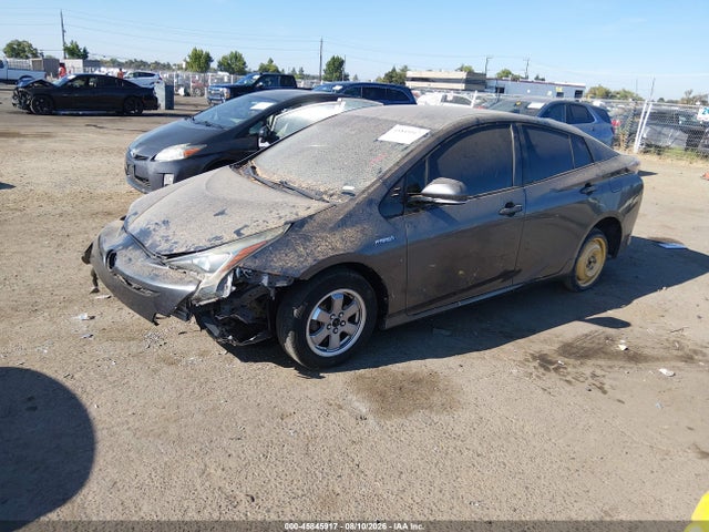 Toyota Prius Two Eco 2018 JTDKARFU8J3548526 Image 2