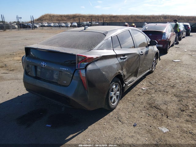Toyota Prius Two Eco 2018 JTDKARFU8J3548526 Image 4