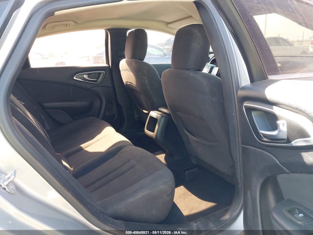 Auction sale of the 2015 Chrysler 200 Limited, vin: 1C3CCCAB2FN660272, lot number: 45845921