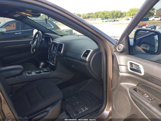Продажа на аукционе авто 2021 Jeep Grand Cherokee Laredo E 4x4, vin: 1C4RJFAGXMC678620, номер лота: 45845920