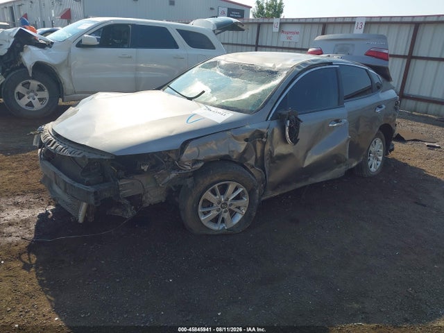 KIA Optima Lx 2016 5XXGT4L39GG039424 Image 2