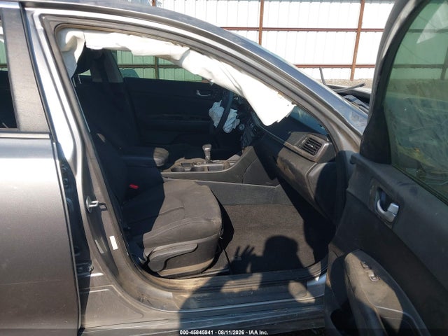 KIA Optima Lx 2016 5XXGT4L39GG039424 Image 5