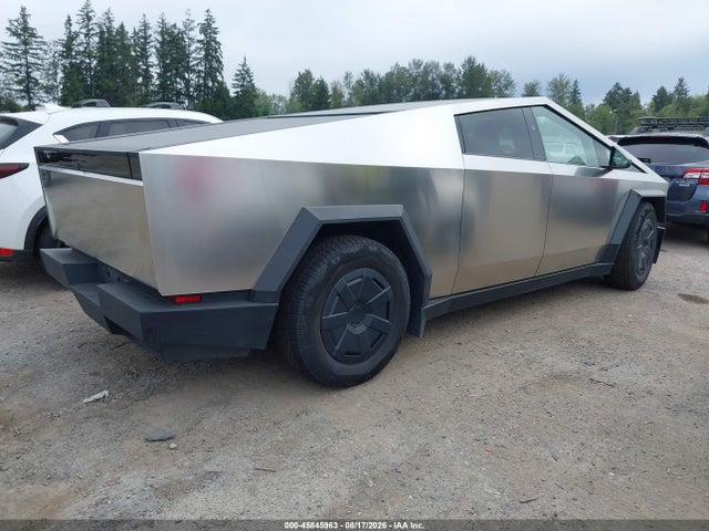 7G2CEHED5SA060833 Tesla Cybertruck All-wheel Drive