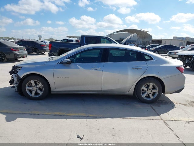 1G1ZD5ST3NF172973 Chevrolet Malibu Fwd Lt