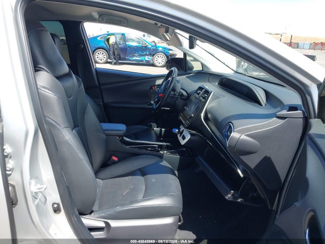 Toyota Prius Four Touring 2017 JTDKARFU7H3536720 Image 5