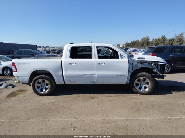 1C6SRFFT3NN444204 RAM 1500 Big Horn 4x4 5&#039;7 Box