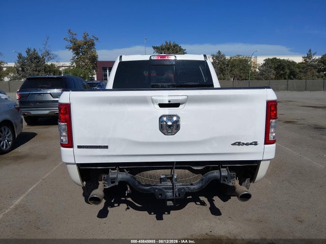 1C6SRFFT3NN444204 RAM 1500 Big Horn 4x4 5&#039;7 Box