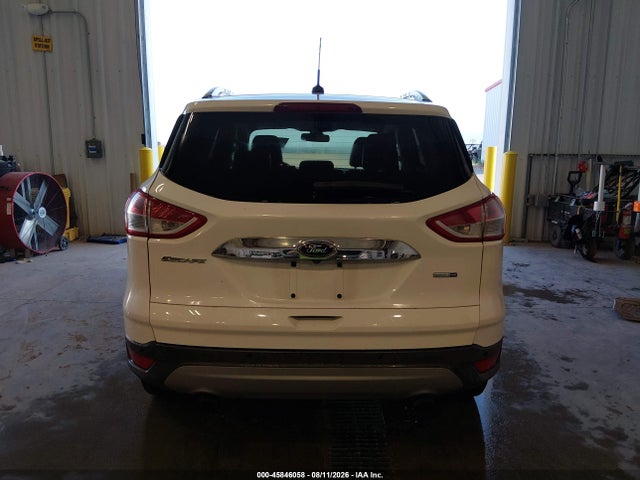 1FMCU9J9XGUC30663 Ford Escape Titanium