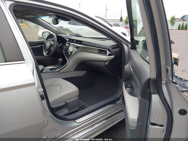 Toyota CAMRY SE 2018 JTNB11HK1J3020514 Image 5