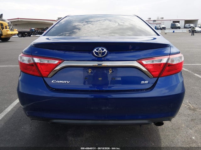 45846131 :رقم المزاد ، 4T1BF1FK0FU921346 vin ، 2015 Toyota Camry Se مزاد بيع
