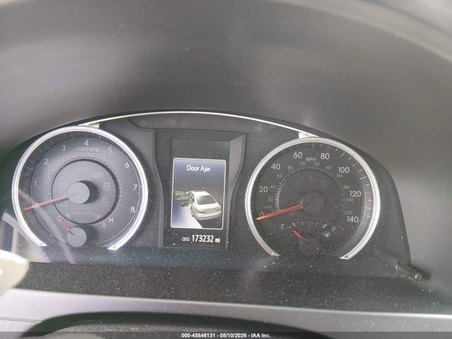 45846131 :رقم المزاد ، 4T1BF1FK0FU921346 vin ، 2015 Toyota Camry Se مزاد بيع