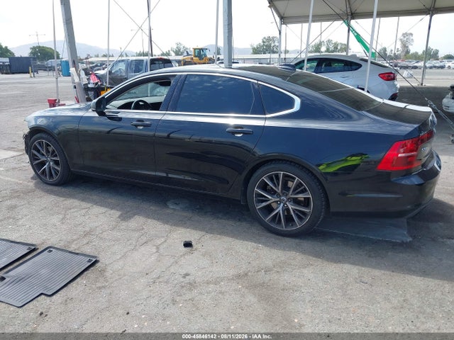 45846142 :رقم المزاد ، LVY982MK0JP039101 vin ، 2018 Volvo S90 T5 Momentum مزاد بيع