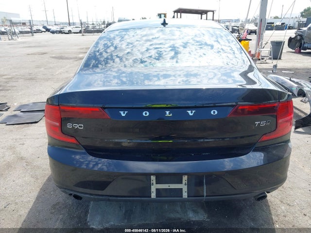 45846142 :رقم المزاد ، LVY982MK0JP039101 vin ، 2018 Volvo S90 T5 Momentum مزاد بيع