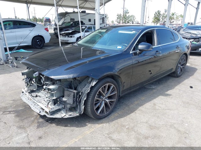 45846142 :رقم المزاد ، LVY982MK0JP039101 vin ، 2018 Volvo S90 T5 Momentum مزاد بيع