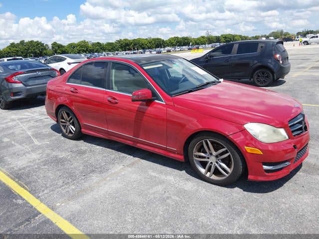 2014 Mercedes-benz C 250 Sport მანქანა იყიდება აუქციონზე, vin: WDDGF4HB8EG210215, აუქციონის ნომერი: 45846161
