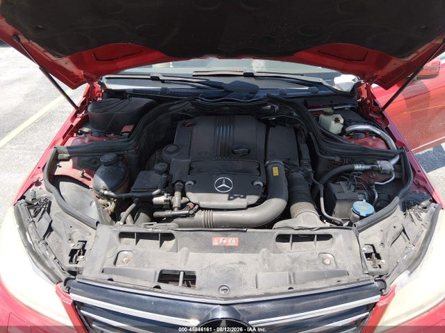2014 Mercedes-benz C 250 Sport მანქანა იყიდება აუქციონზე, vin: WDDGF4HB8EG210215, აუქციონის ნომერი: 45846161