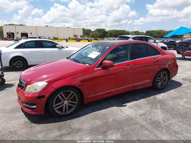 2014 Mercedes-benz C 250 Sport მანქანა იყიდება აუქციონზე, vin: WDDGF4HB8EG210215, აუქციონის ნომერი: 45846161