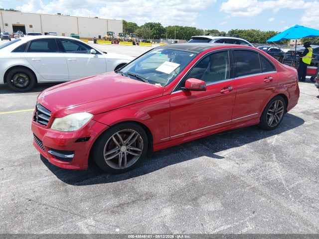 2014 Mercedes-benz C 250 Sport მანქანა იყიდება აუქციონზე, vin: WDDGF4HB8EG210215, აუქციონის ნომერი: 45846161