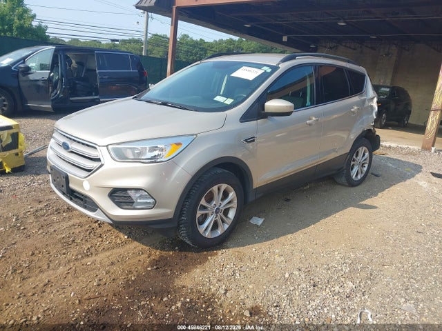 Продаж на аукціоні авто 2018 Ford Escape Se, vin: 1FMCU9GD7JUB02707, номер лоту: 45846221