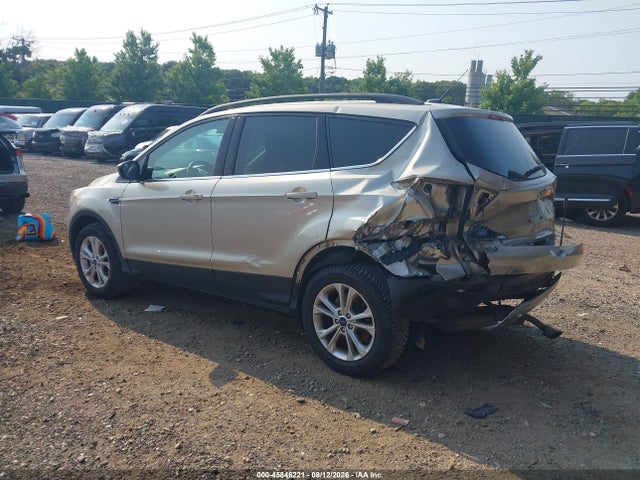 Продаж на аукціоні авто 2018 Ford Escape Se, vin: 1FMCU9GD7JUB02707, номер лоту: 45846221