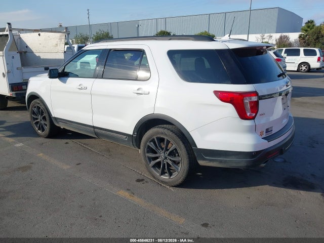 Ford EXPLORER XLT 2018 1FM5K8DH8JGA43147 Image 3