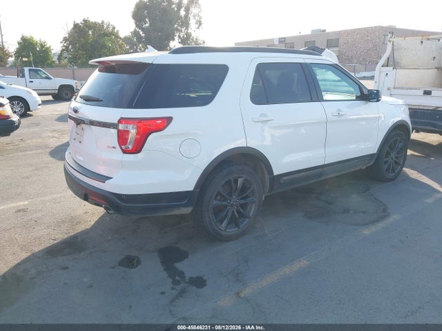 Ford EXPLORER XLT 2018 1FM5K8DH8JGA43147 Image 4