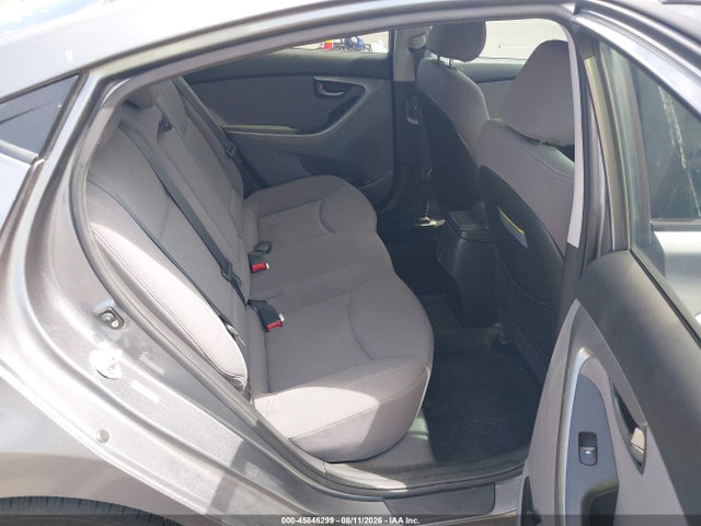 KMHDH4AE1GU598724 Hyundai ELANTRA SE