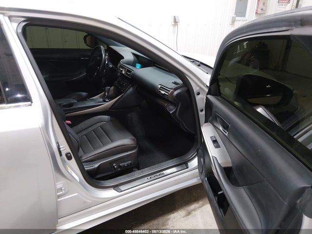 45846402 :رقم المزاد ، JTHCF1D22E5001771 vin ، 2014 Lexus Is 250 مزاد بيع