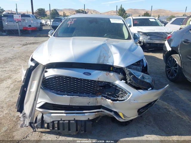 Ford Fusion Hybrid Titanium 2019 3FA6P0RU9KR235534 Image 12