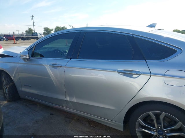 Ford Fusion Hybrid Titanium 2019 3FA6P0RU9KR235534 Image 14