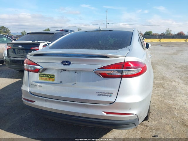 Ford Fusion Hybrid Titanium 2019 3FA6P0RU9KR235534 Image 16