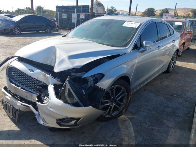 Ford Fusion Hybrid Titanium 2019 3FA6P0RU9KR235534 Image 2