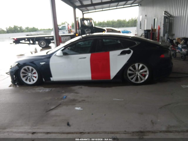 45846472 :رقم المزاد ، 5YJSA1H23FFP76120 vin ، 2015 Tesla Model S 70d/85d/p85d مزاد بيع
