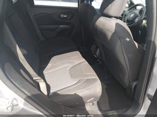 1C4PJLCB7KD203487 Jeep Cherokee Latitude Fwd
