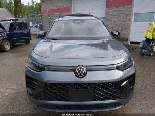2026 Volkswagen Tiguan Se R-line Black მანქანა იყიდება აუქციონზე, vin: 3VVGR7RM6TM010733, აუქციონის ნომერი: 45846553
