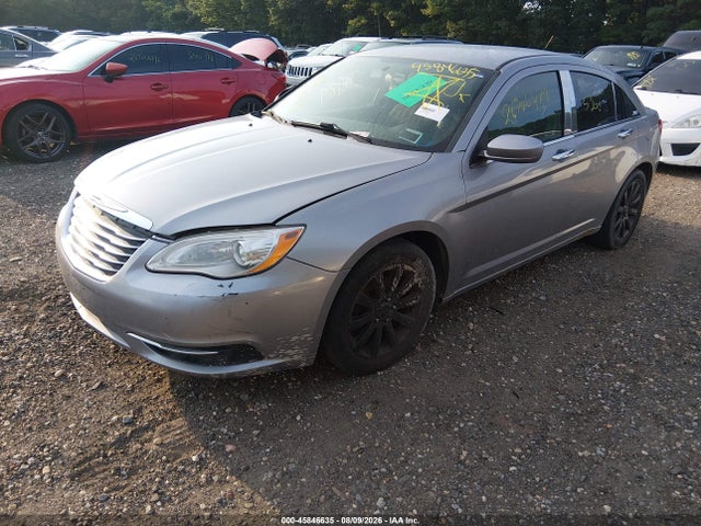 45846635 :رقم المزاد ، 1C3CCBBG2EN114915 vin ، 2014 Chrysler 200 Touring مزاد بيع