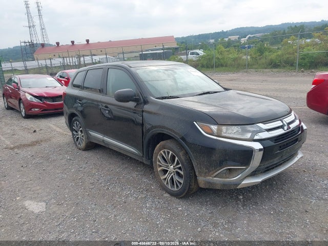 45846722 :رقم المزاد ، JA4AZ3A30JZ050005 vin ، 2018 Mitsubishi Outlander Es مزاد بيع