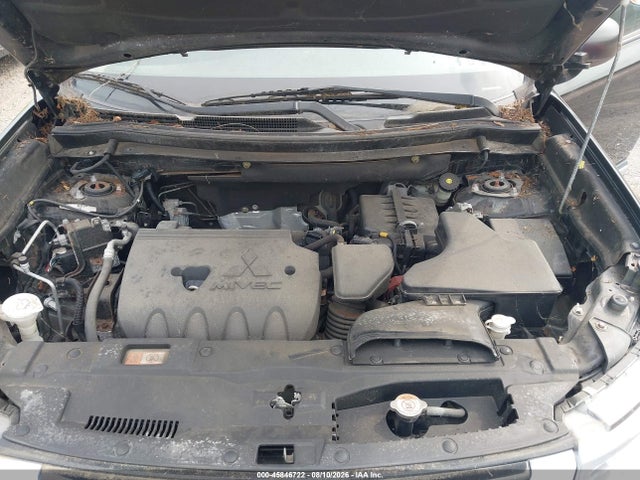 45846722 :رقم المزاد ، JA4AZ3A30JZ050005 vin ، 2018 Mitsubishi Outlander Es مزاد بيع