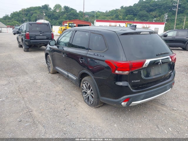 45846722 :رقم المزاد ، JA4AZ3A30JZ050005 vin ، 2018 Mitsubishi Outlander Es مزاد بيع
