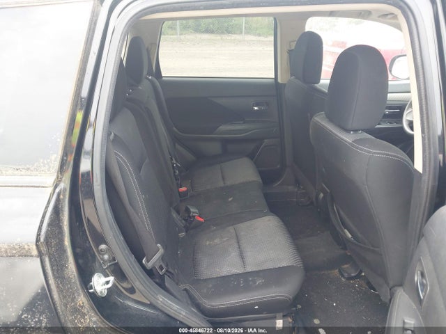 45846722 :رقم المزاد ، JA4AZ3A30JZ050005 vin ، 2018 Mitsubishi Outlander Es مزاد بيع