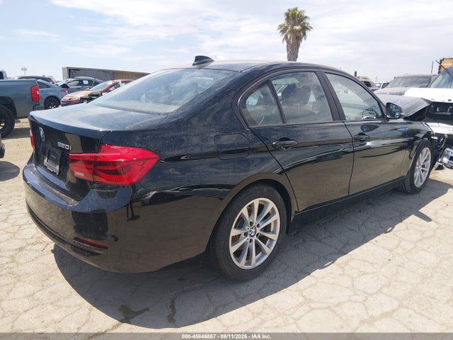 Продаж на аукціоні авто 2016 Bmw 320i, vin: WBA8E1G59GNU10513, номер лоту: 45846887
