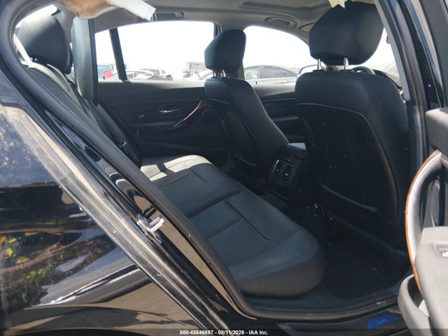 Продаж на аукціоні авто 2016 Bmw 320i, vin: WBA8E1G59GNU10513, номер лоту: 45846887