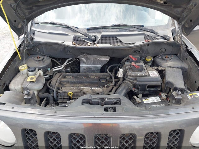 1C4NJPBAXED812665 Jeep Patriot Sport