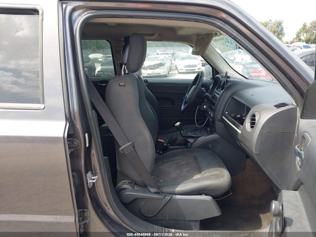 1C4NJPBAXED812665 Jeep Patriot Sport